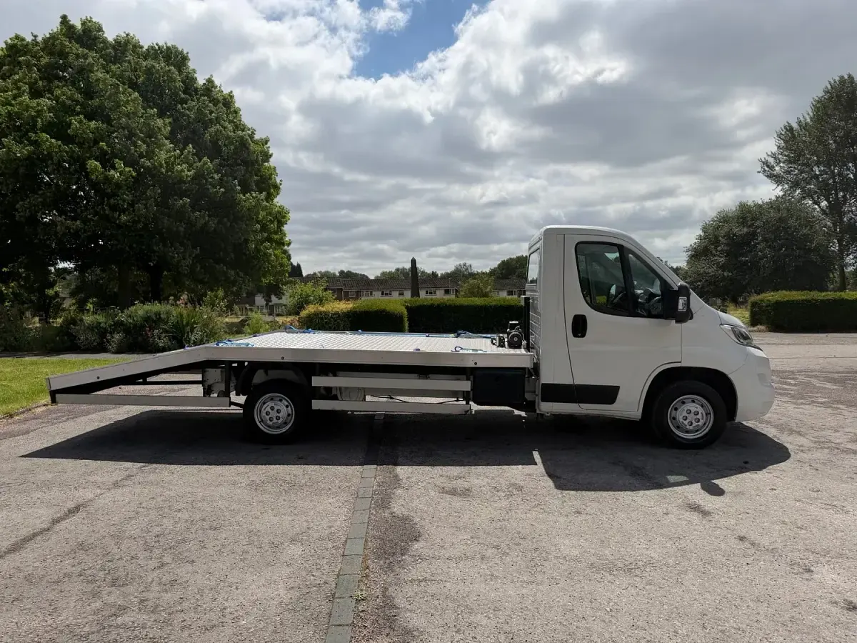 Used Citroën Relay 130 HP (95 kW) 2019 White Van