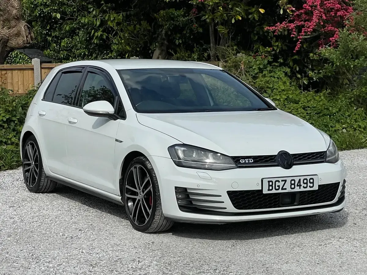 Used VW Golf VII GTD 181 HP (133 kW) 2016 White Hatchback