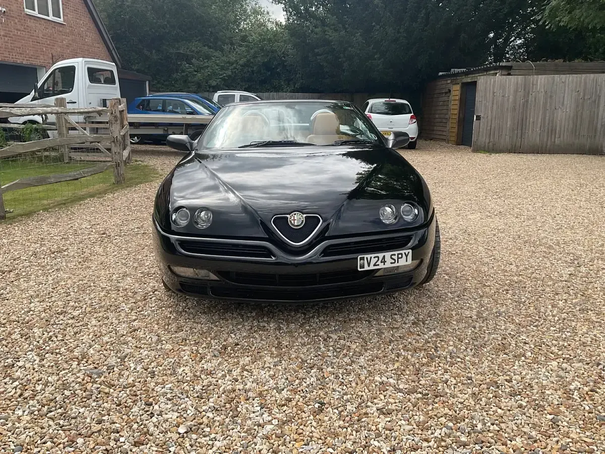 Used Alfa Romeo Spider 218 HP (160 kW) 2003 Black Cabriolet