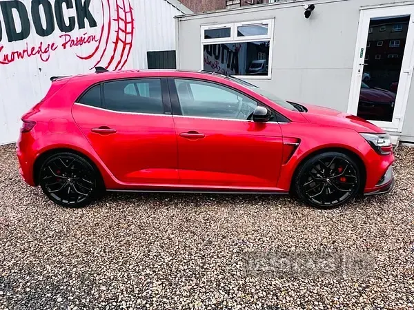 Used Renault Mégane Trophy 2019 Red Hatchback