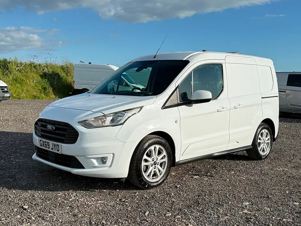 Used Ford Transit Connect Limited 120 HP (88 kW) 2019 White MPV