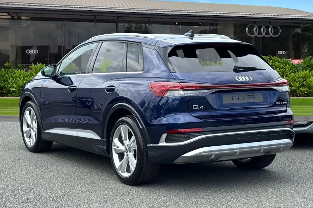 New Audi Q4 e-tron S-Line 210 kW (286 HP) 2026 SUV