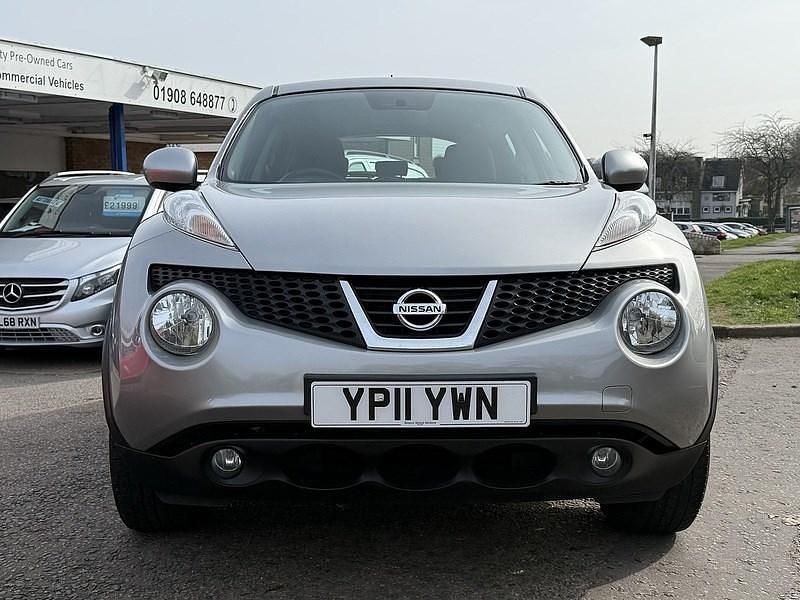Begagnad Nissan Juke Acenta 2011 Silver SUV
