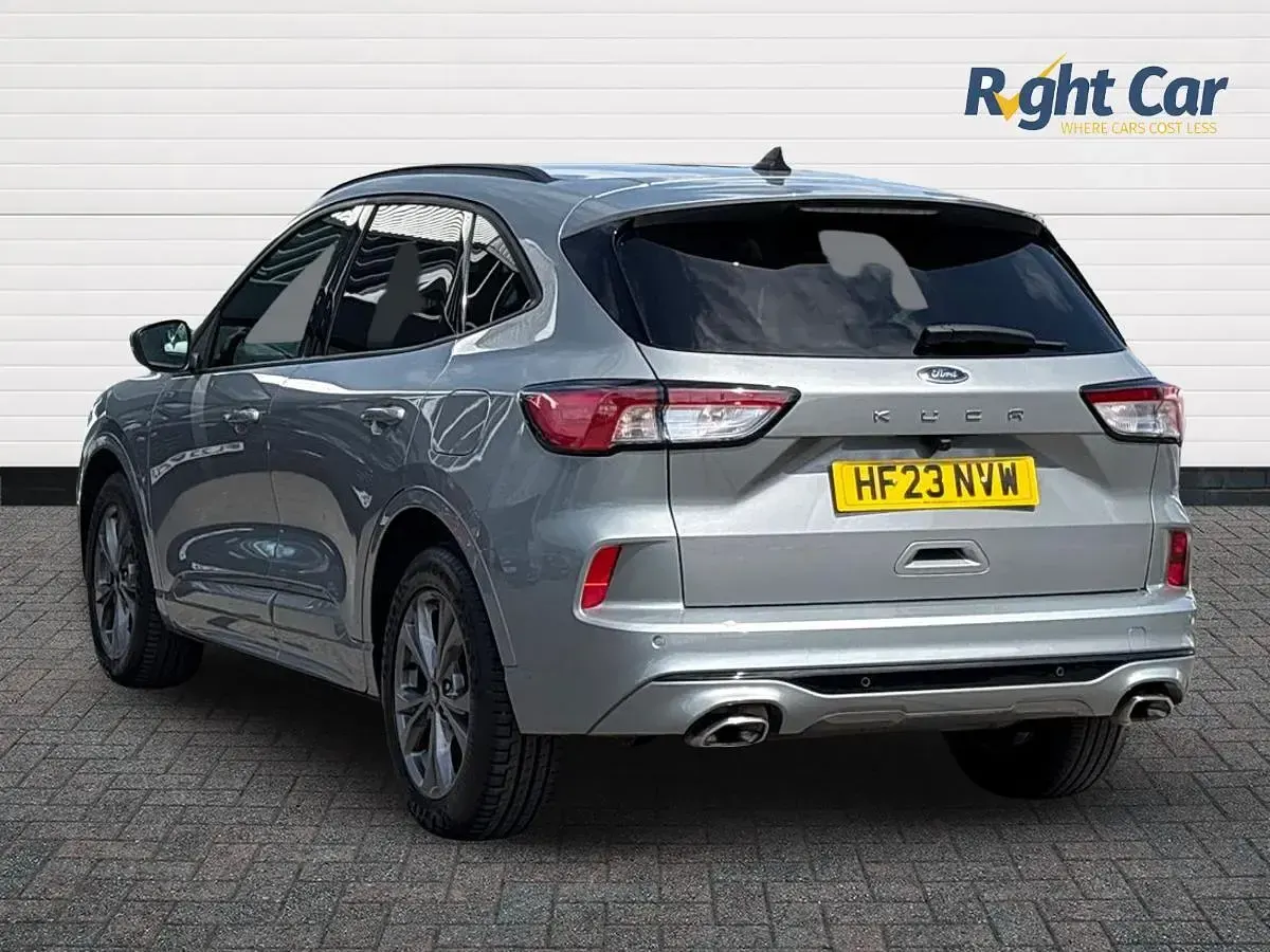 Used Ford Kuga ST-Line 150 HP (110 kW) 2023 Silver SUV