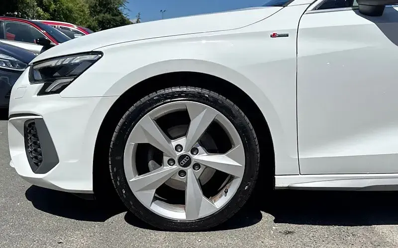 Used Audi A3 Sportback S-Line 150 HP (110 kW) 2022 White Hatchback