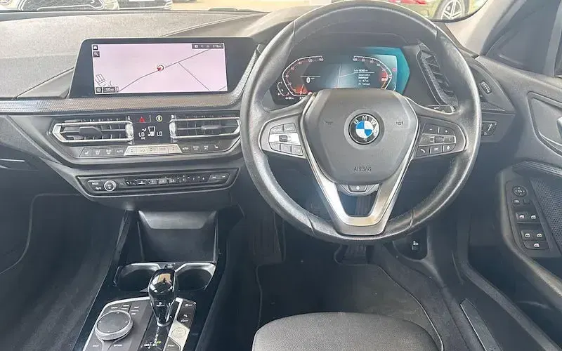 Used BMW 118 Sport Line 136 HP (100 kW) 2022 Grey Hatchback