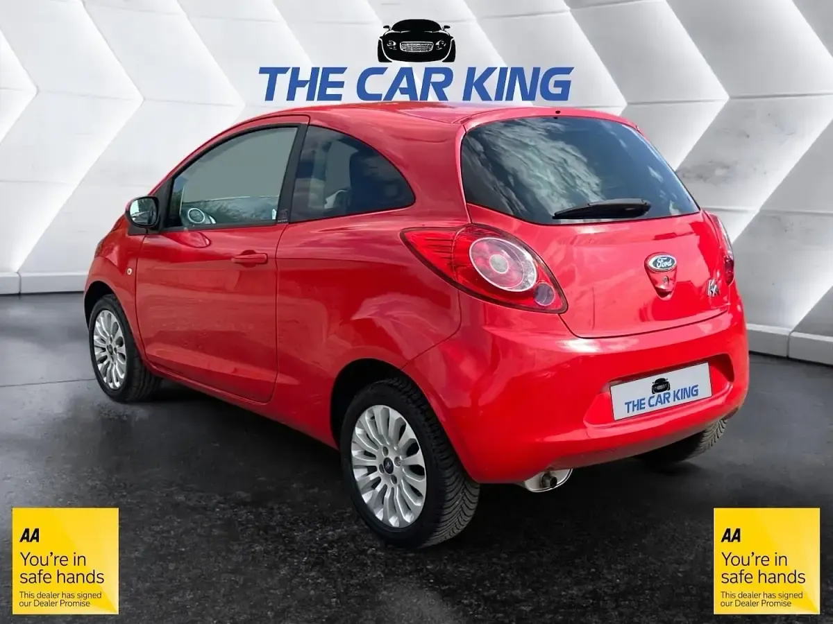 Used Ford Ka Zetec 69 HP (50 kW) 2015 Red Hatchback