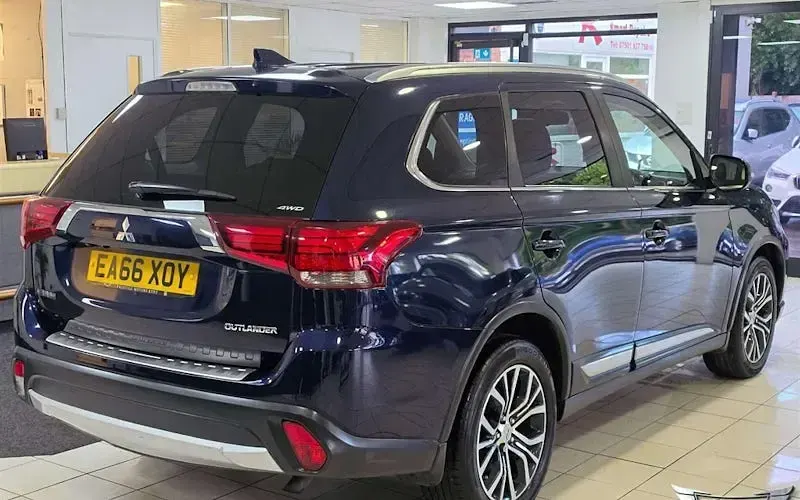 Used Mitsubishi Outlander 150 HP (110 kW) 2018 SUV