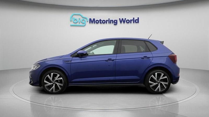 Used VW Polo R-line 95 HP (69 kW) 2023 Blue Hatchback