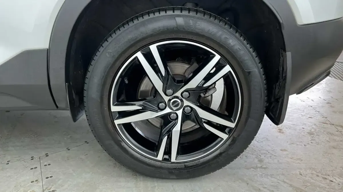 Used Volvo XC40 Plus 163 HP (119 kW) 2023 SUV