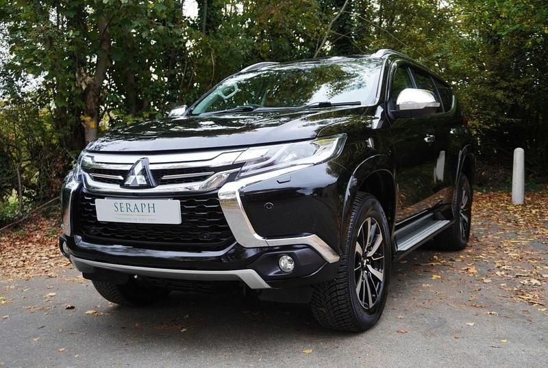 Black Used 2018 Mitsubishi Shogun SUV | £17,900 (A bit pricey) - Image 1/4