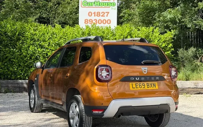 Used Dacia Duster Comfort 101 HP (74 kW) 2020 Orange SUV