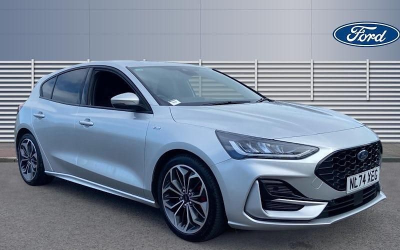 Used Ford Focus ST-Line X 125 HP (91 kW) 2024 Silver Hatchback