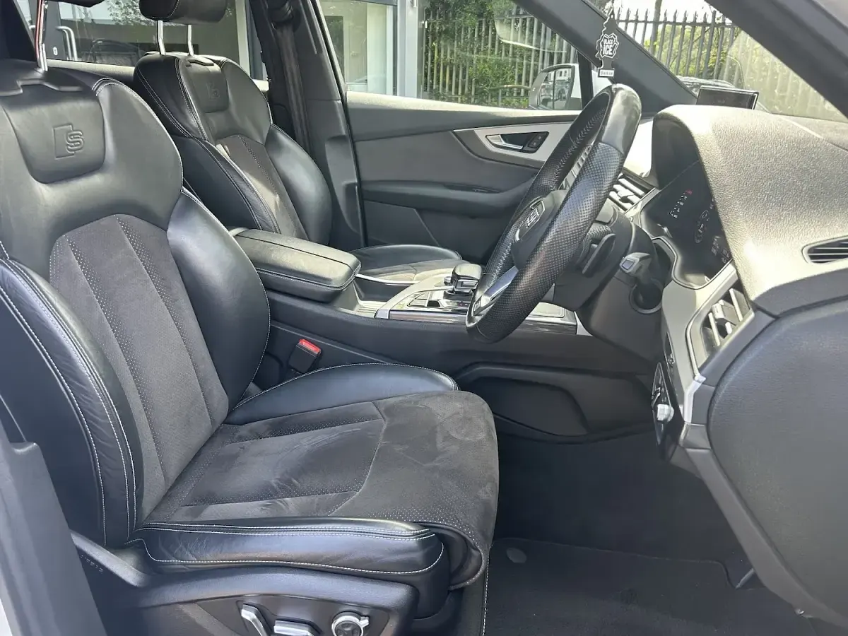 Used Audi Q7 S-Line 2017 White SUV