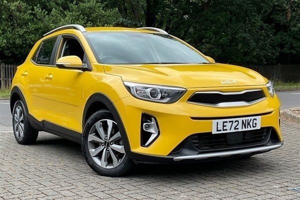 Zest yellow Used 2023 Kia Stonic 2 SUV | £17,601 (Fair price) - Image 1/1