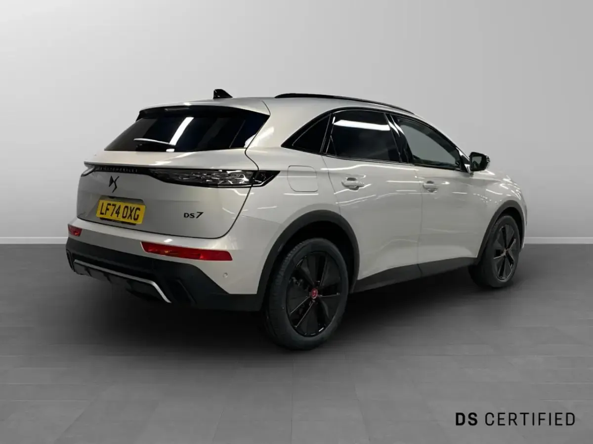Używany DS Automobiles DS7 Crossback Performance Line Plus 129 KM (94 kW) 2024 SUV