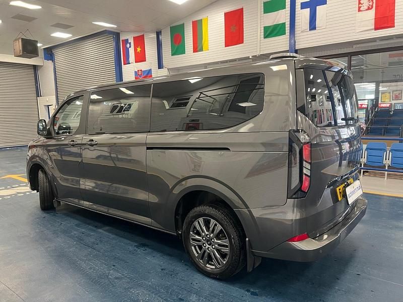 Used Ford Tourneo Custom Titanium 150 HP (110 kW) 2024 Grey Van