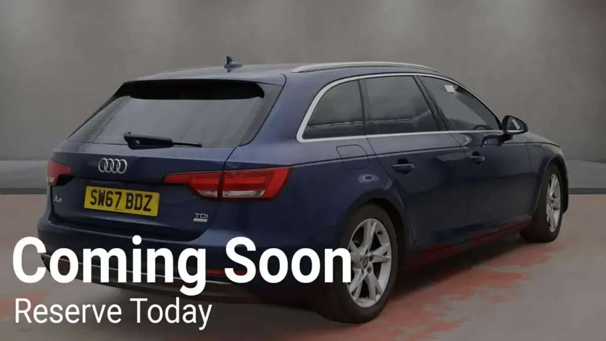 Used Audi A4 Sport 190 HP (139 kW) 2017 Blue Estate