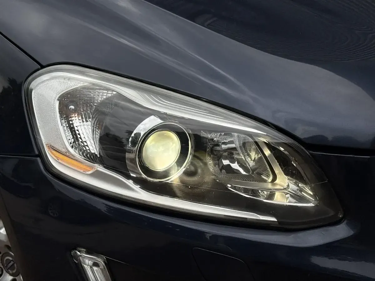 Used Volvo XC60 SE Lux 2013 Blue SUV