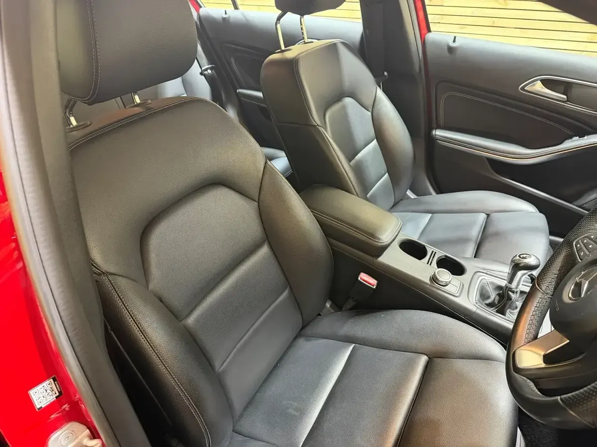 Used Mercedes A180 Executive 2015 Red Hatchback