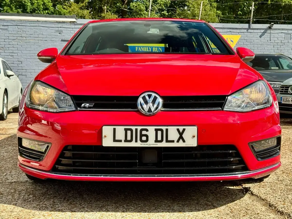 Used VW Golf VII R-line 147 HP (108 kW) 2016 Red Hatchback