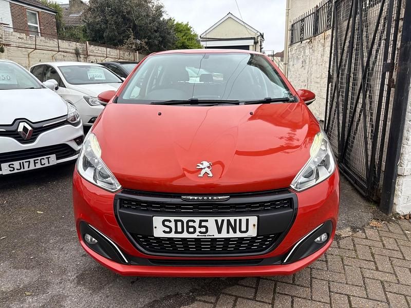 Used Peugeot 208 Active 82 HP (60 kW) 2015 Orange Hatchback