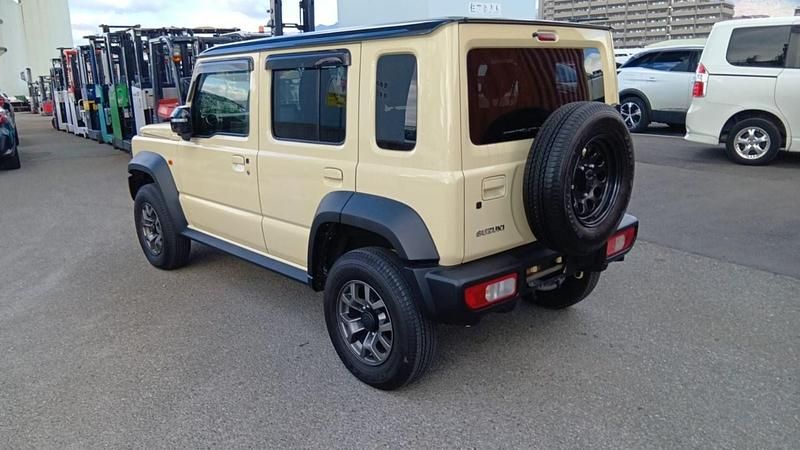 Używany Suzuki Jimny 2025 Beżowy SUV