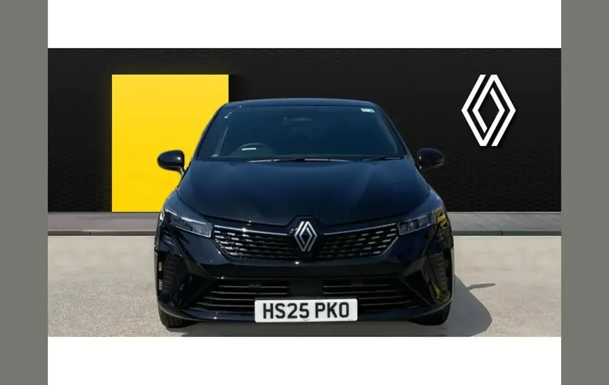 Used Renault Clio Techno 90 HP (66 kW) 2025 Black  Hatchback
