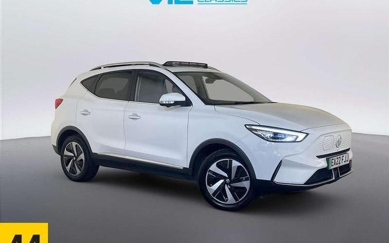 Used MG ZS Trophy 114 kW (156 HP) 2022 White SUV