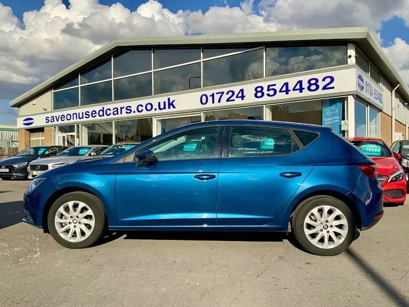 Blue Used 2015 Seat Leon SE Hatchback | £6,380 (Fair price) - Image 1/4