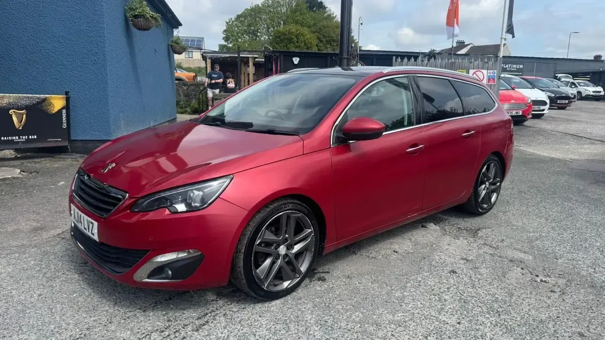 Used Peugeot 308 Allure 130 HP (95 kW) 2014 Red Estate