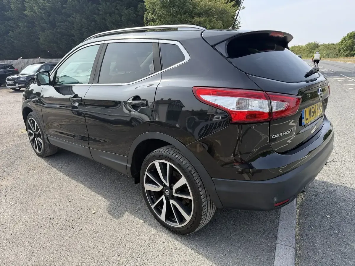 Used Nissan Qashqai Tekna 110 HP (80 kW) 2014 Black SUV
