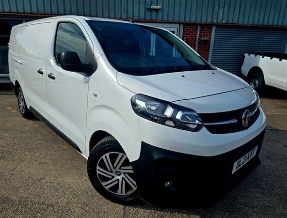 White Used 2021 Vauxhall Vivaro S Van | £13,194 (Fair price) - Image 1/4