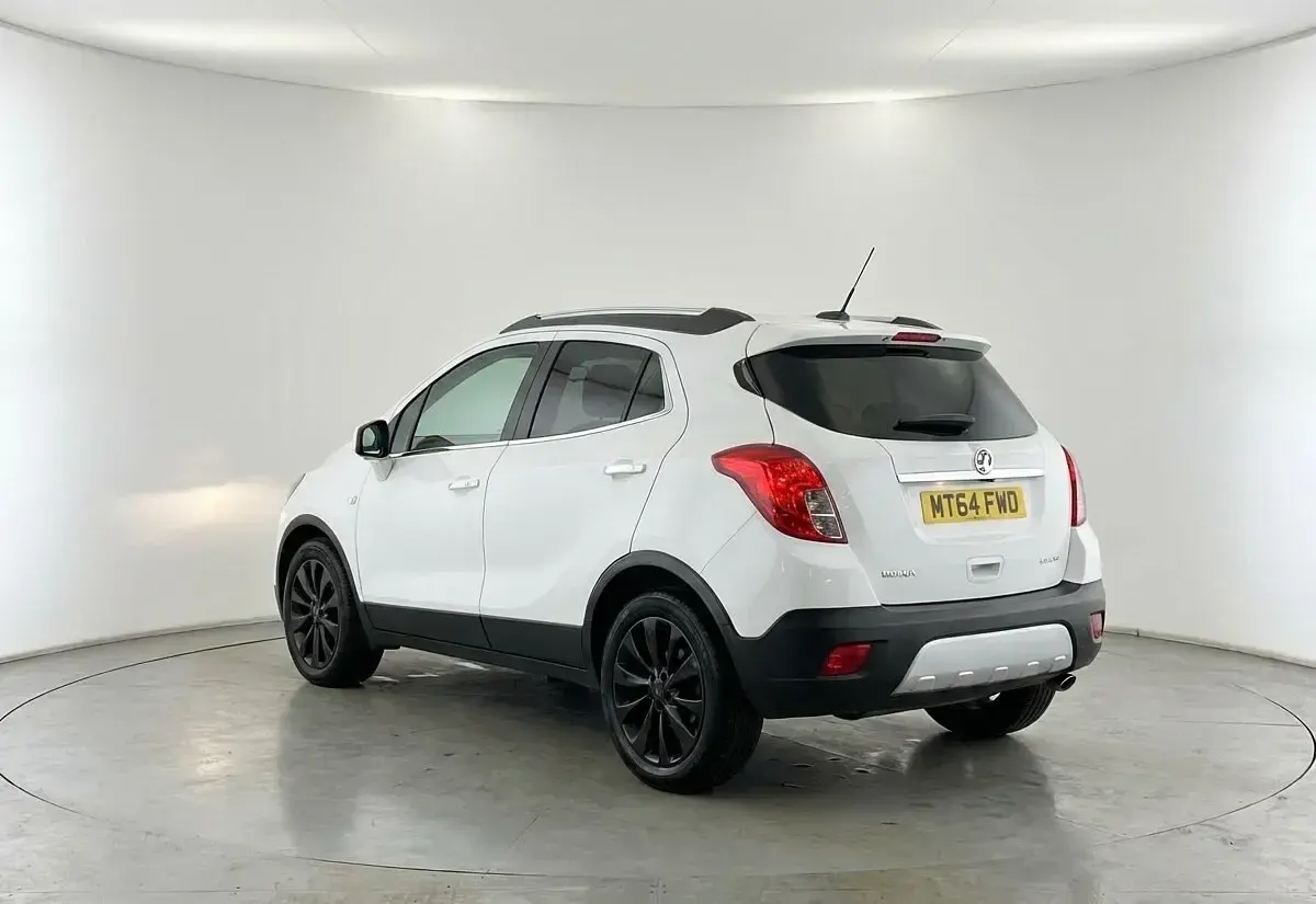 Used Vauxhall Mokka 140 HP (102 kW) 2014 White SUV