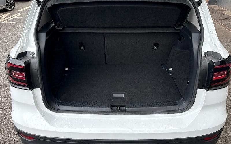 Used VW T-Cross Edition 110 HP (80 kW) 2023 SUV