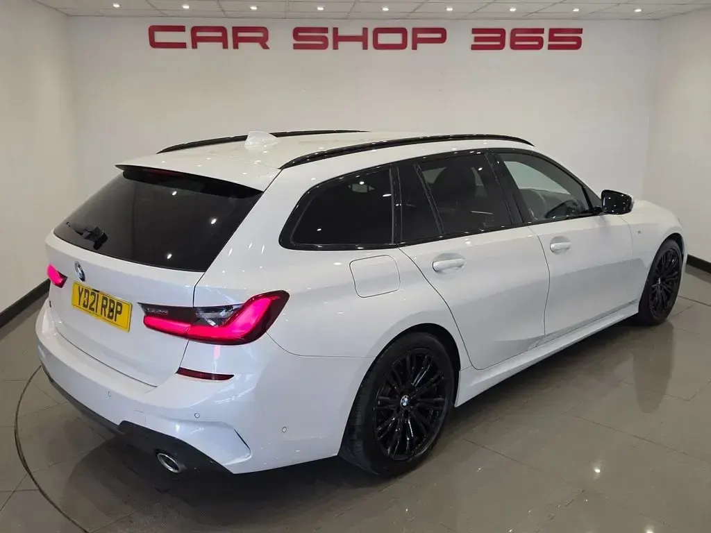 Used BMW 320 M Sport 190 HP (139 kW) 2021 White Estate