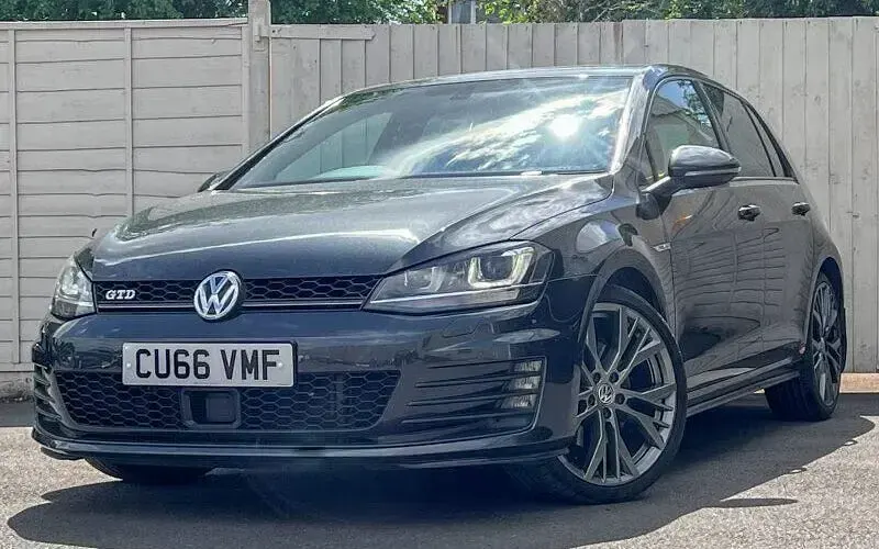 Usado VW Golf VII GTD 184 CV (135 kW) 2016 Gris Utilitario
