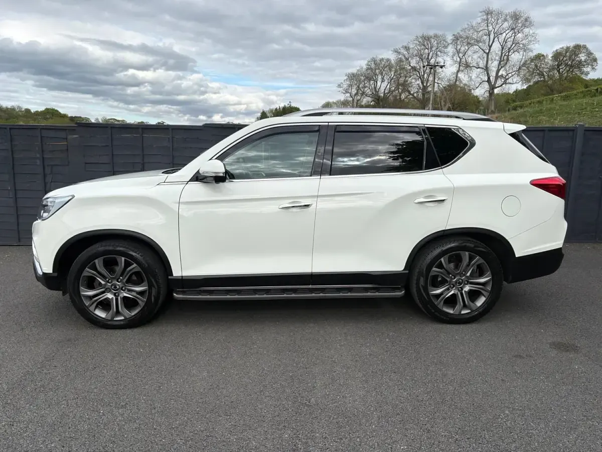 Used SsangYong Rexton 2017 White SUV