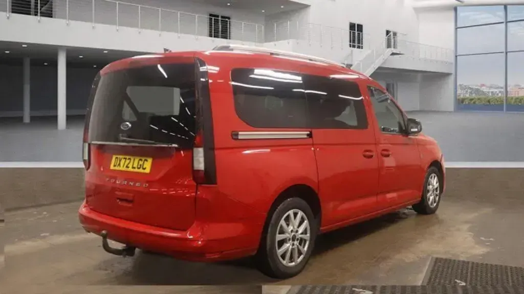 Used Ford Tourneo Connect Titanium 2022 Red MPV