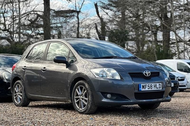 Used Toyota Auris 97 HP (71 kW) 2008 Grey Hatchback