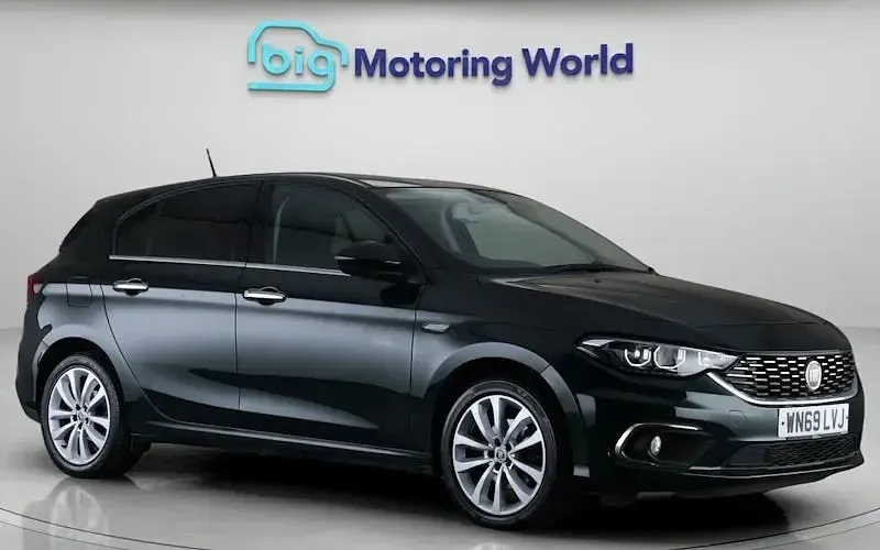 Used Fiat Tipo Lounge 120 HP (88 kW) 2021 Hatchback