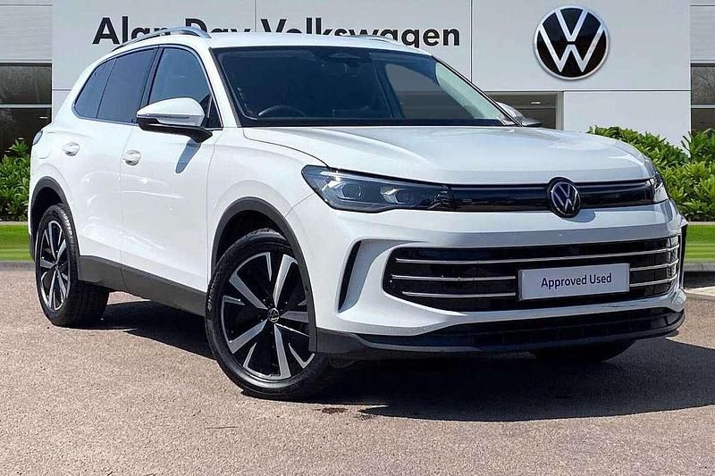 White Used 2024 VW Tiguan Edition SUV | £32,346 - Image 1/4
