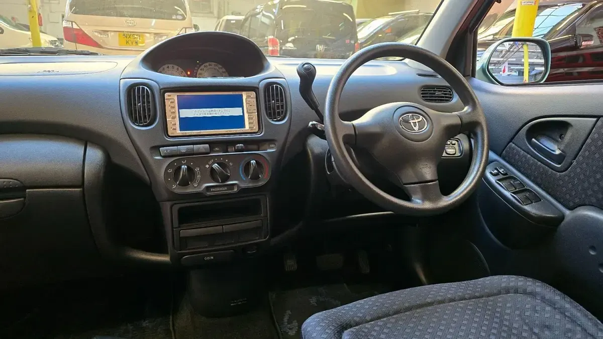 Used Toyota Yaris 2025 Blue Estate