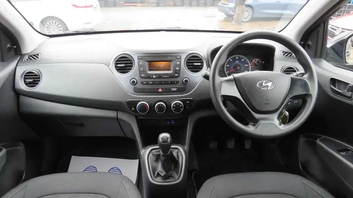 Used Hyundai i10 2018 Grey Hatchback