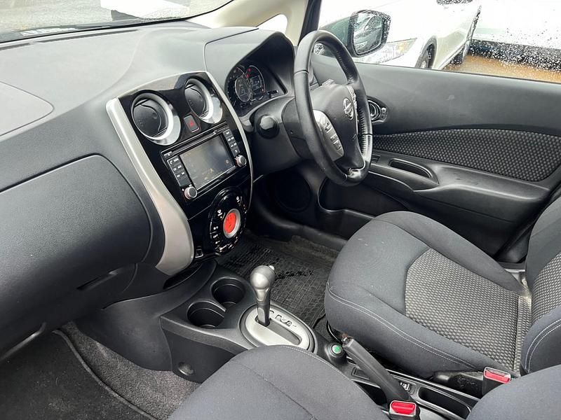 Begagnad Nissan Note Acenta Premium 2017 Grå Minibuss