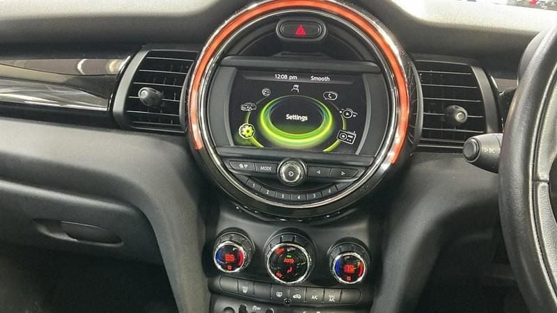 Used Mini Cooper D Chili 116 HP (85 kW) 2017 Midnight black Hatchback