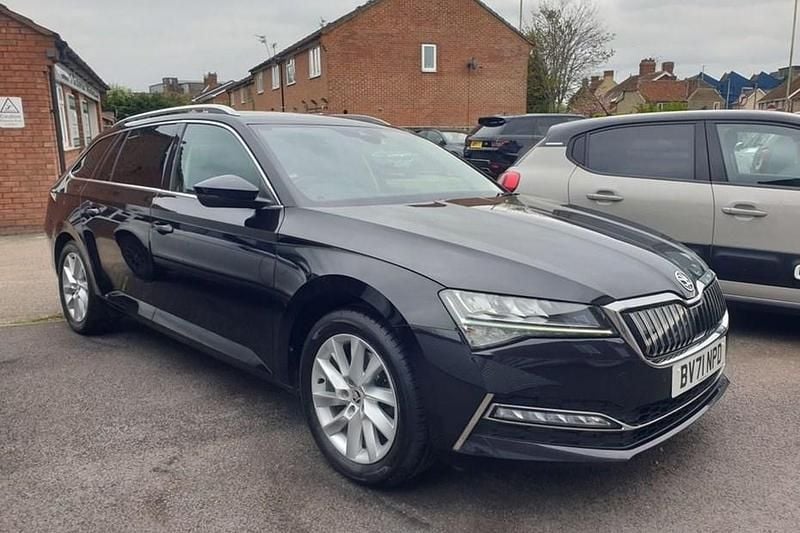Used Skoda Superb SE Technology 218 HP (160 kW) 2021 Black Estate
