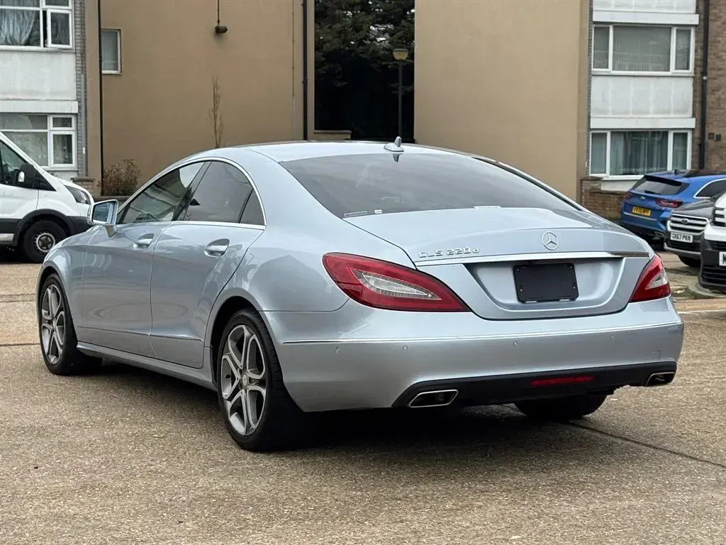 Used Mercedes CLS220 AMG 177 HP (130 kW) 2016 Blue Coupe