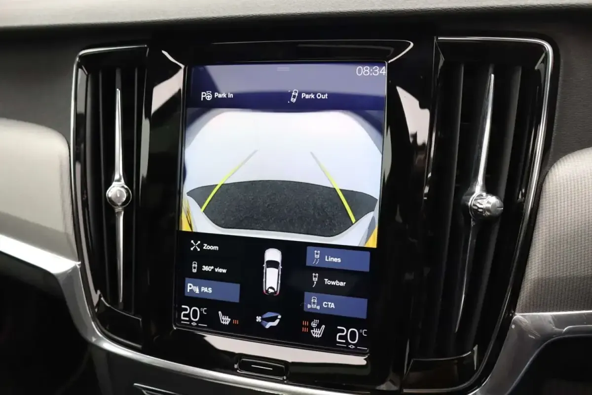Usado Volvo V90 R-Design Pro 235 CV (172 kW) 2018 Plateado Familiar