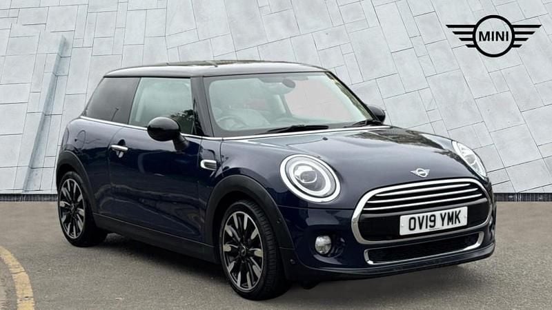 Blue Used 2019 Mini Cooper Exclusive Hatchback | £13,500 (Good price) - Image 1/4